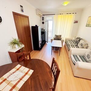 2-Bedroom Apartment with Views | Sunny Day 6