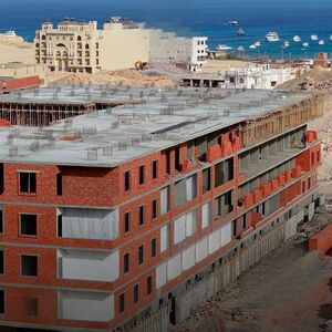 Mountain View 1BR Apartment in Hadaba district,2026 Delivery