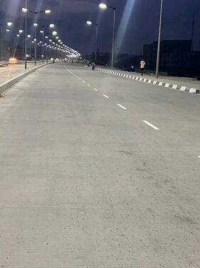 Road infornt of Downtown