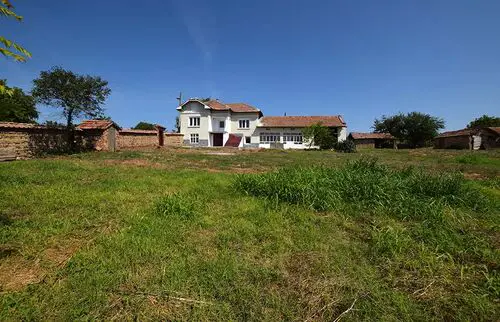 House from bottom of gard