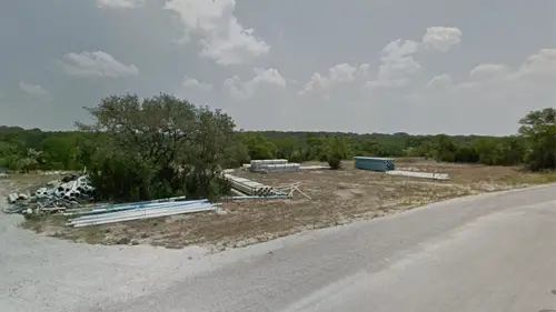 423 S Calvin Barrett, Bla