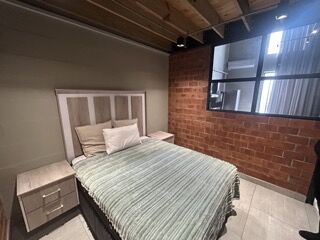 Guest Bedroom(downstairs)