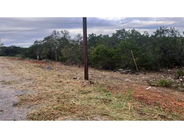 County Road 2475, Hondo, 